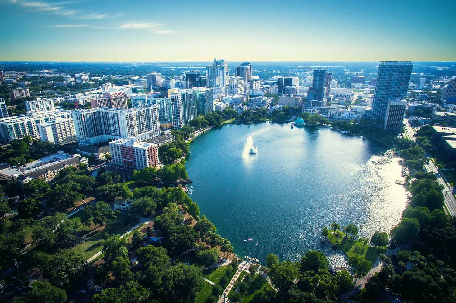 Best Things To Do in Orlando - Lake Eola Park - Orlando Spy